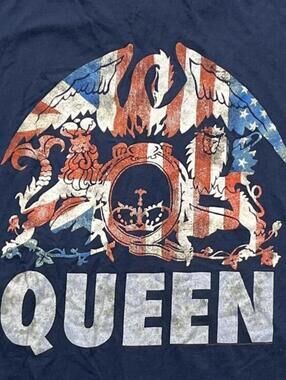Queen Preowned 2XL T-shirt